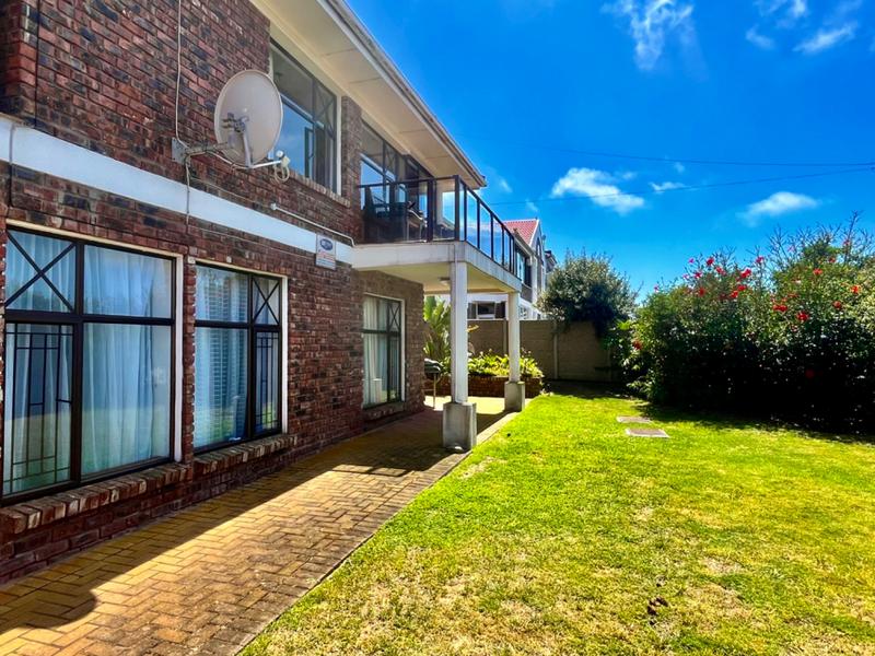 3 Bedroom Property for Sale in Fraaiuitsig Western Cape